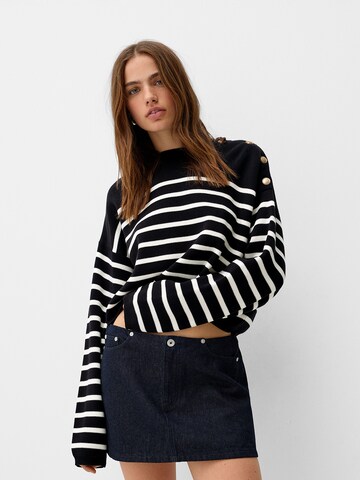 Bershka Sweater in Black: front