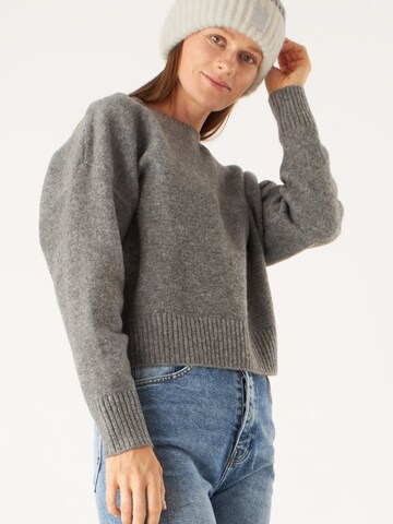 CODELLO Beanie in Grey