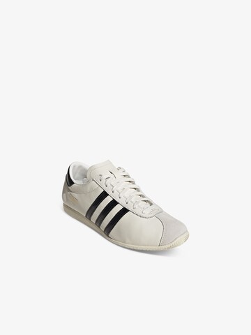 ADIDAS - Sapatilhas baixas em branco