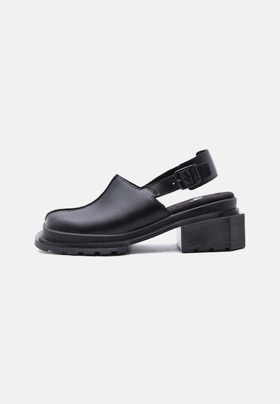 Dr. Martens Slip-ons 'Maybole' in Black, Item view