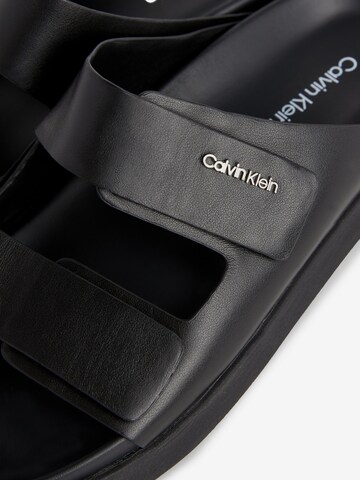 Calvin Klein Sandale in Schwarz