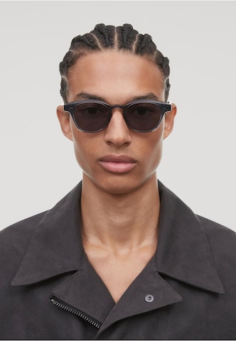 CHIMI Sunglasses in Grey: front