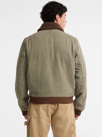 GUESS Between-Season Jacket in Green