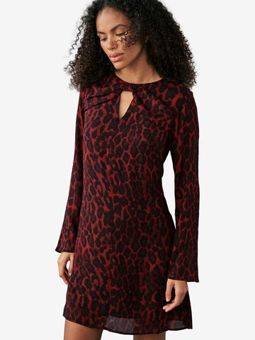 Robe Next en rouge