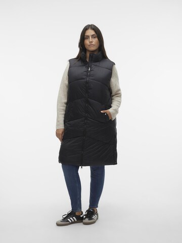 Gilet 'Uppsala' Vero Moda Curve en noir