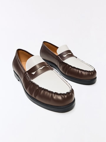 Bershka Slipper – hnědá