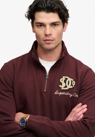 Sweat-shirt 'Vintage Athletic' Superdry & Co en rouge