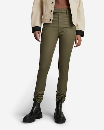 G-Star RAW Chino Pants in Green: front