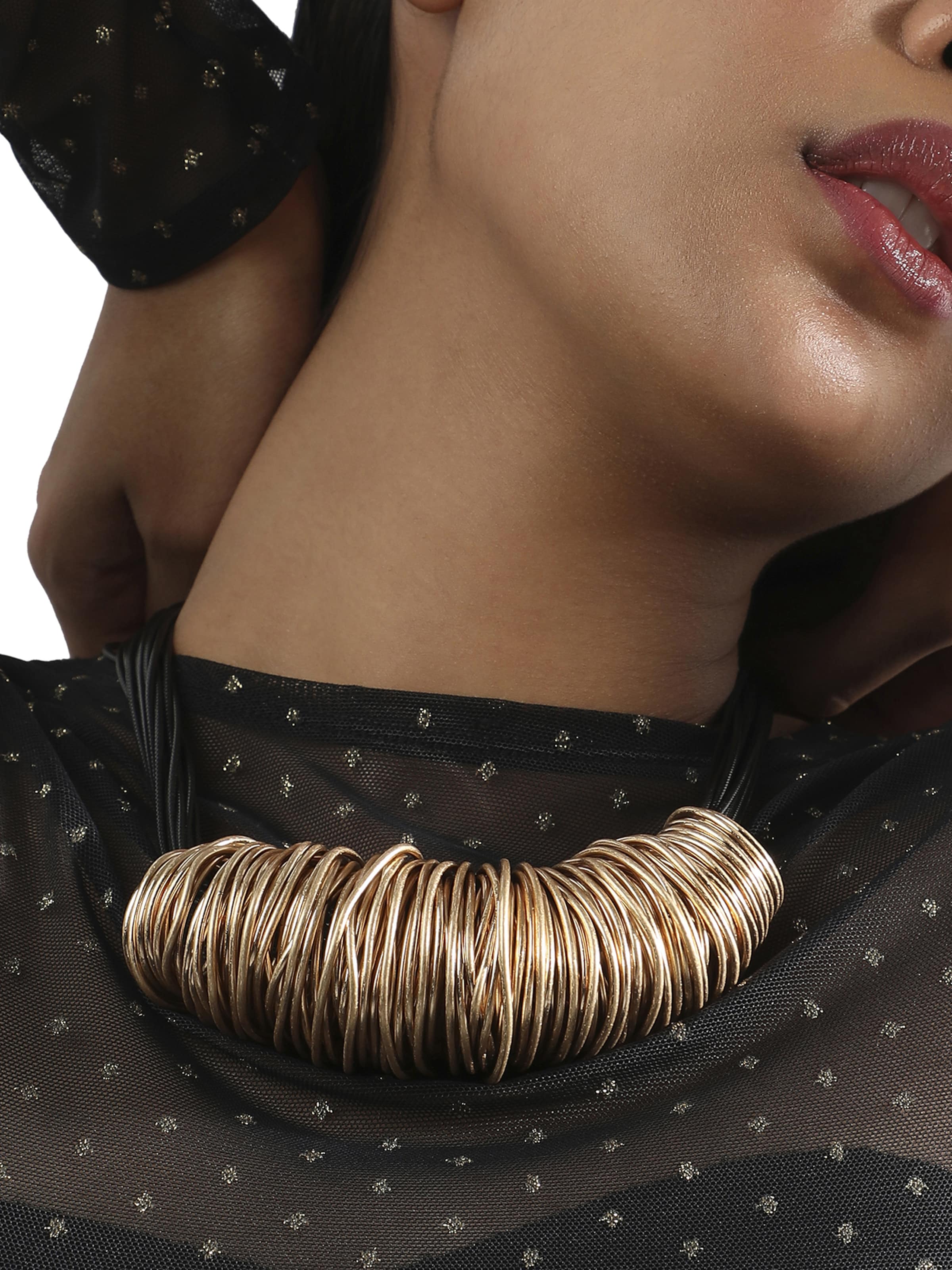 SOHI Αλυσίδα 'Shvani' σε χρυσό: μπροστά