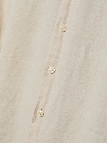Nils Sundström Regular fit Button Up Shirt in Beige