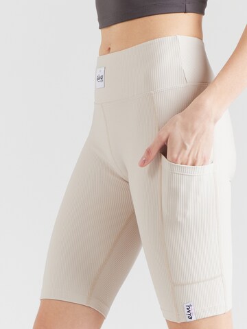 Skinny Pantaloni sportivi 'Venture' di Eivy in bianco