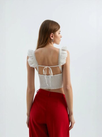 Hiccup Blouse in White
