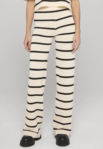Wide leg Pantaloni di Estelou in beige: frontale