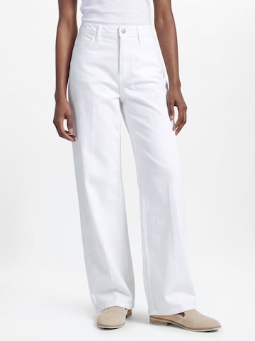 s.Oliver Regular Pants ' Suri ' in White: front