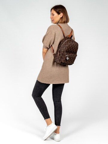 TAMARIS Backpack 'Anastasia' in Brown