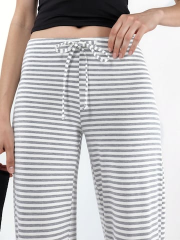Loosefit Pantaloni di Busem in grigio