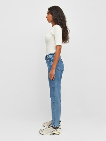 KnowledgeCotton Apparel Tapered Momjeans 'Iris' in Blau