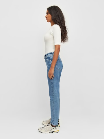 KnowledgeCotton Apparel Tapered Momjeans 'Iris' in Blau