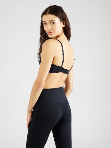 NIKE Bustier Biustonosz sportowy 'ALATE' w kolorze czarny