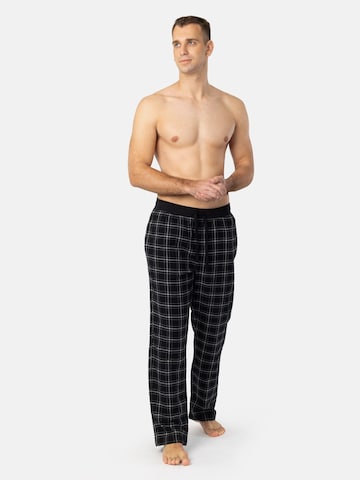 Pantaloncini da pigiama 'Pantoneclo Men’s Night Wear Long Pajama' di PANTONECLO in nero