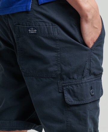 Superdry Regular Cargohose in Blau