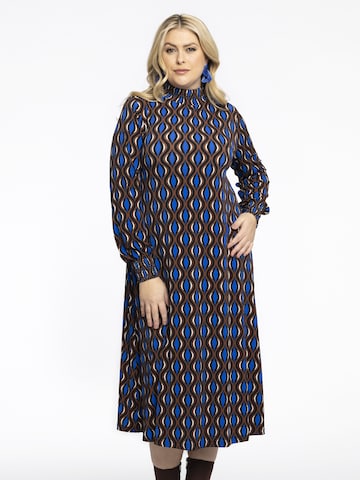 Yoek Dress in Blue: front