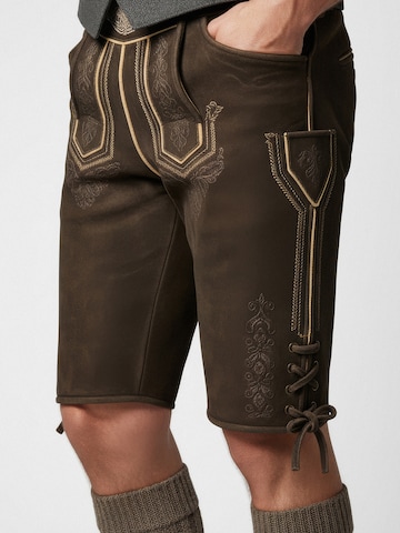 Regular Pantalon folklorique 'Roger' Krüger Buam en marron