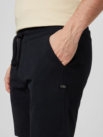 BLEND Regular Shorts in Schwarz