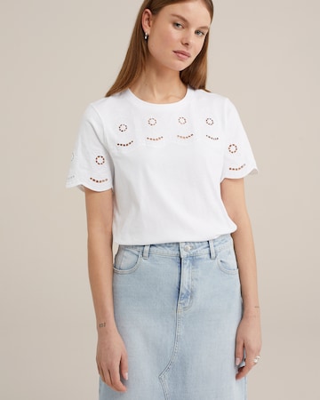 T-shirt WE Fashion en blanc