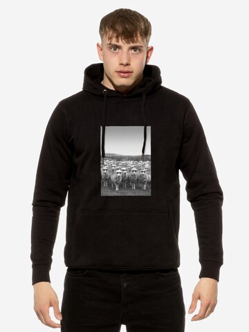Cotton Prime Sweatshirt 'Schafe mit Sonnenbrille' in Zwart: voorkant