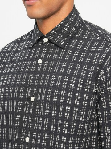 SELECTED - Ajuste regular Camisa 'SLHREGHUNTER' en negro