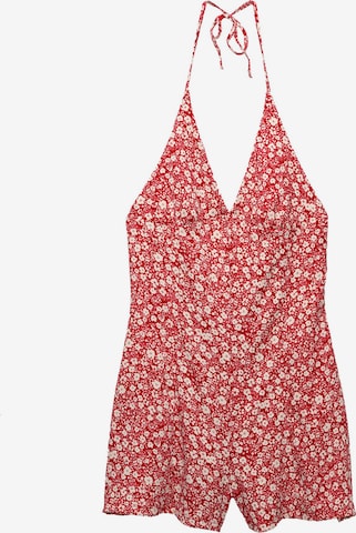 Salopeta de la Pull&Bear pe roșu: față