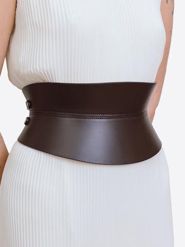 Haute Cuir Riem 'Rounded Hourglass Corset Belt' in Bruin