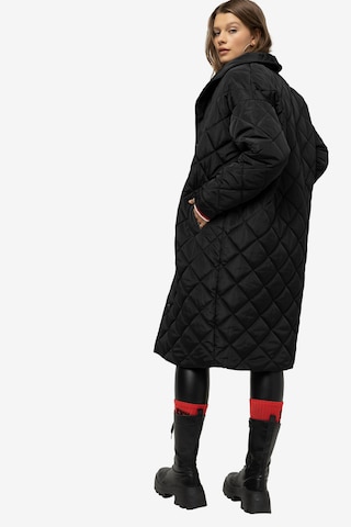 Studio Untold Winter Coat in Black