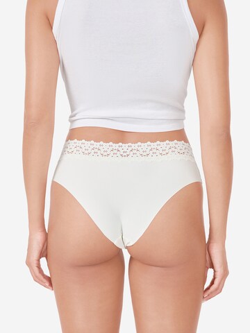 ETAM Slip 'Wish' in Beige