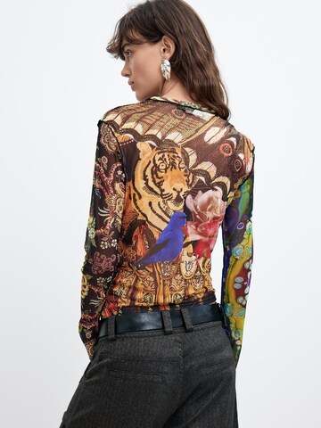 Tricou 'M. C. Lacroix' de la Desigual pe mai multe culori