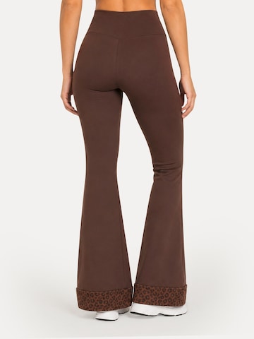Coupe slim Leggings ' Lithara Solid ' Smilodox en marron