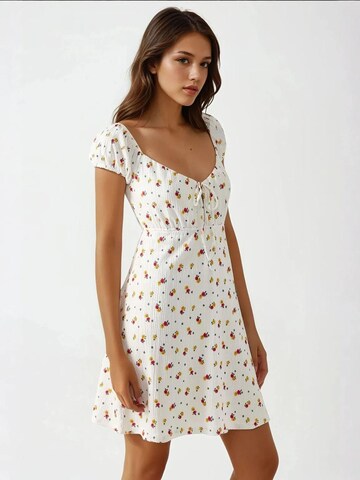 Hiccup - Vestido de verão em branco