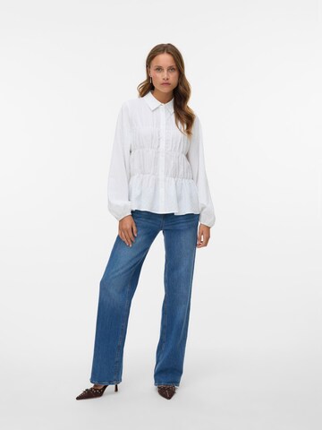VERO MODA - Blusa 'MABEL' en blanco