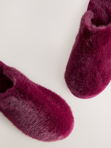 Pantoufle Next en rouge
