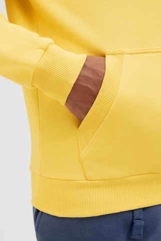 CAMP DAVID Sweatshirt in Yellow