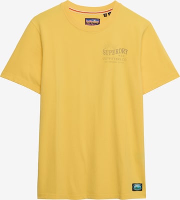 T-Shirt 'Outdoors Mountain' Superdry & Co en jaune : devant