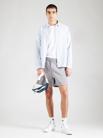 HOLLISTER Loosefit Nadrág - szürke