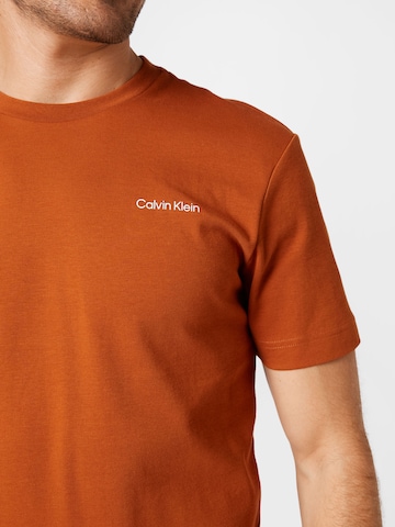 brūns Calvin Klein T-Krekls