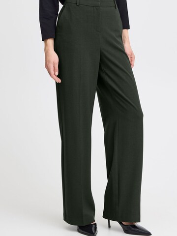 Wide leg Pantaloni con piega frontale 'Danta' di b.young in verde: frontale