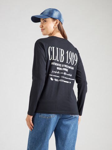Sublevel Shirt in Grey: front