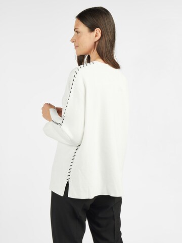 Lovely Sisters Sweater 'Paloma' in White