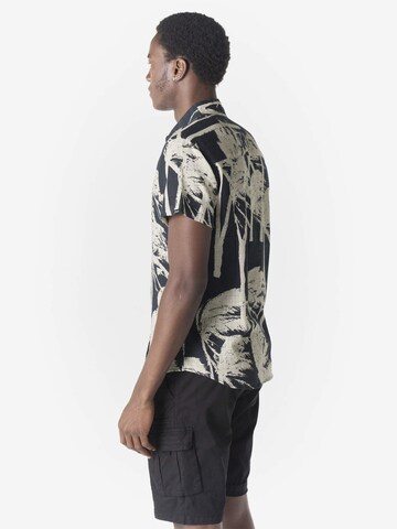 Coupe slim Chemise KOROSHI en noir