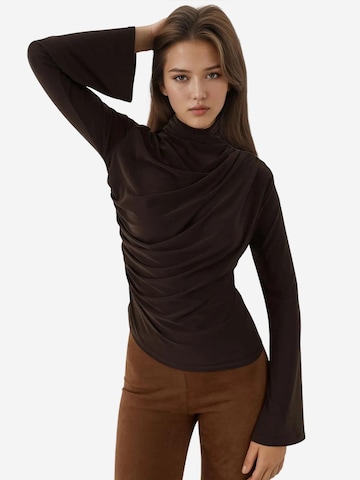 Hiccup - Camisa em castanho