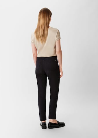 Regular Pantalon COMMA en noir : derrière